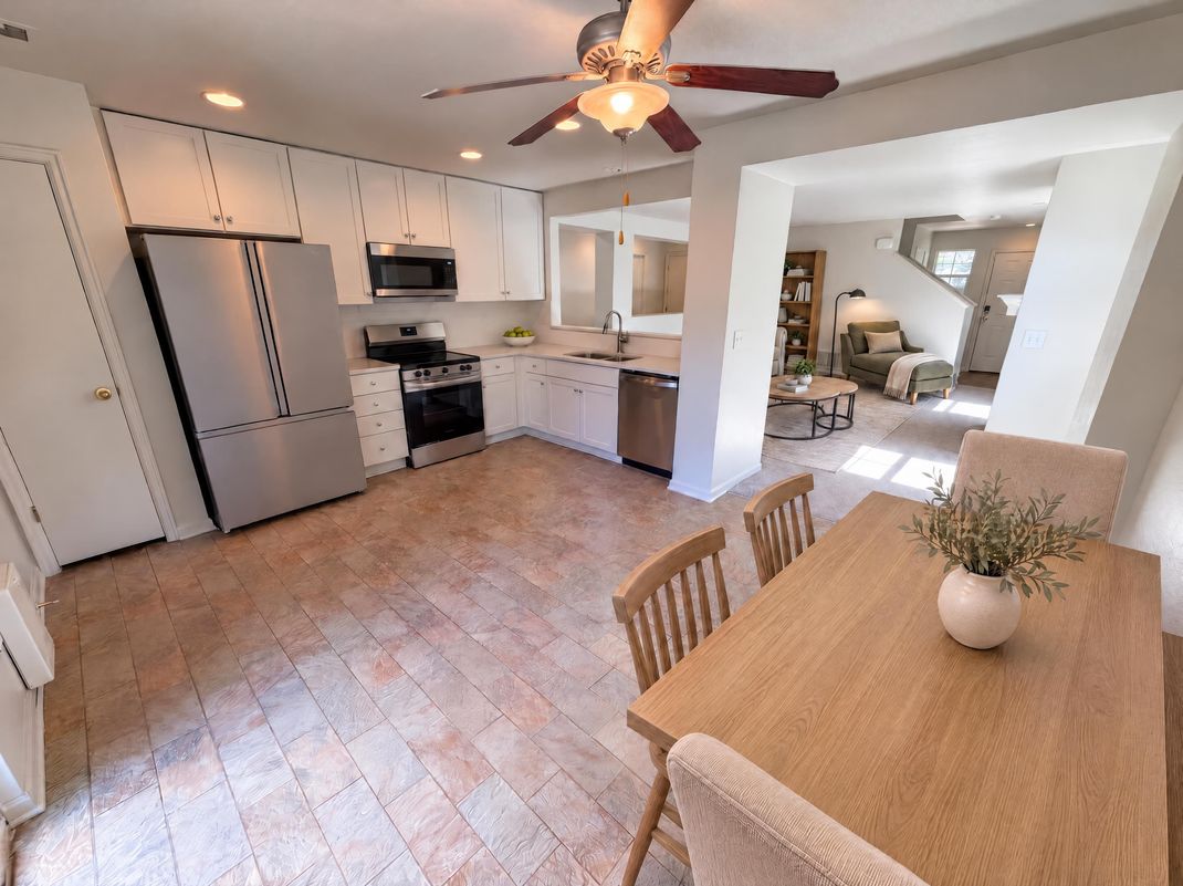 Property photo 2 of 886 Sagebrush Dr