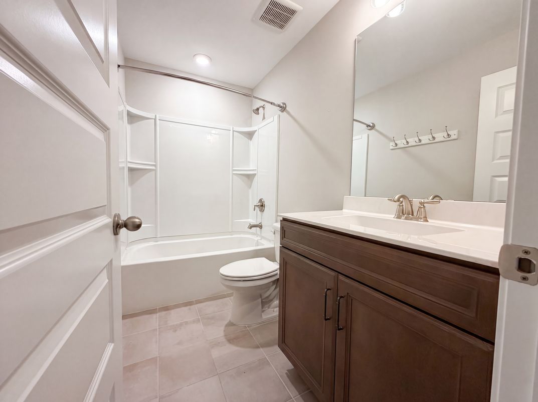 Photo 12 of 19 of 6044 Blackberry Ridge Ln, Hermitage, TN