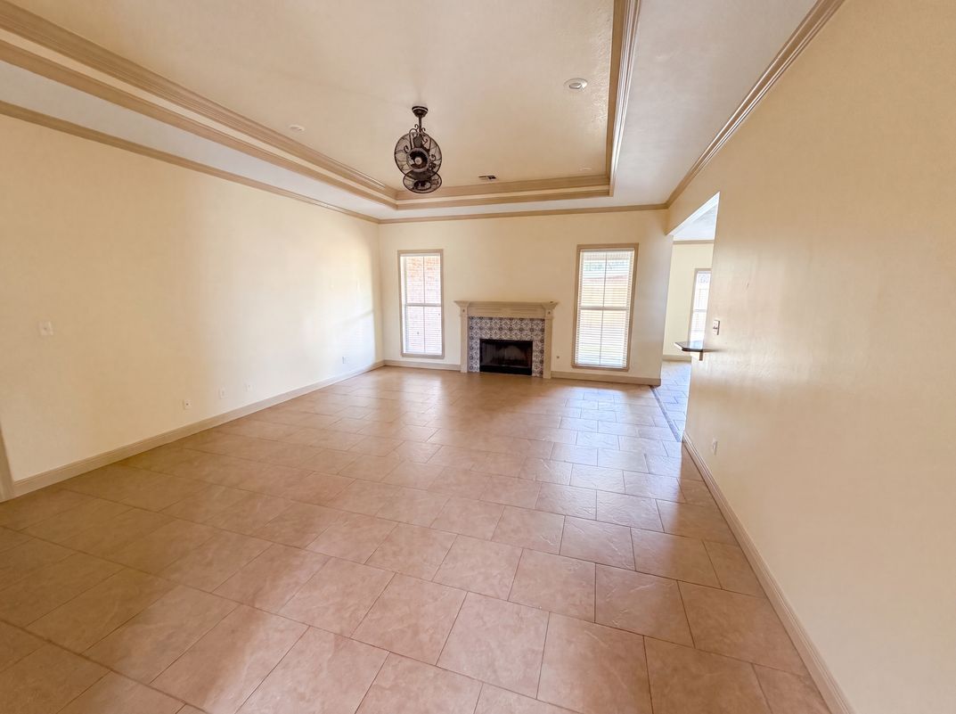 Property photo 3 of 7945 Laurelwood St