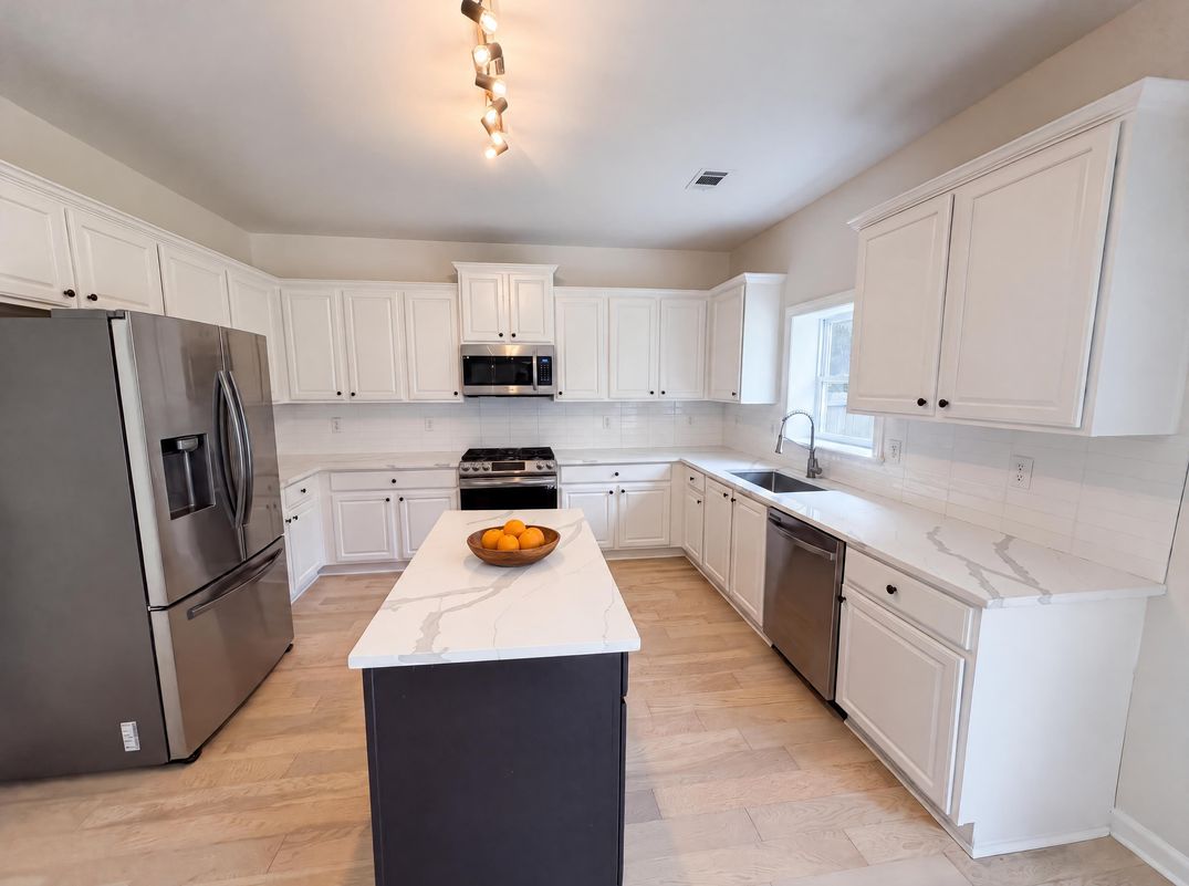 Property photo 2 of 3718 Park Hill Cir