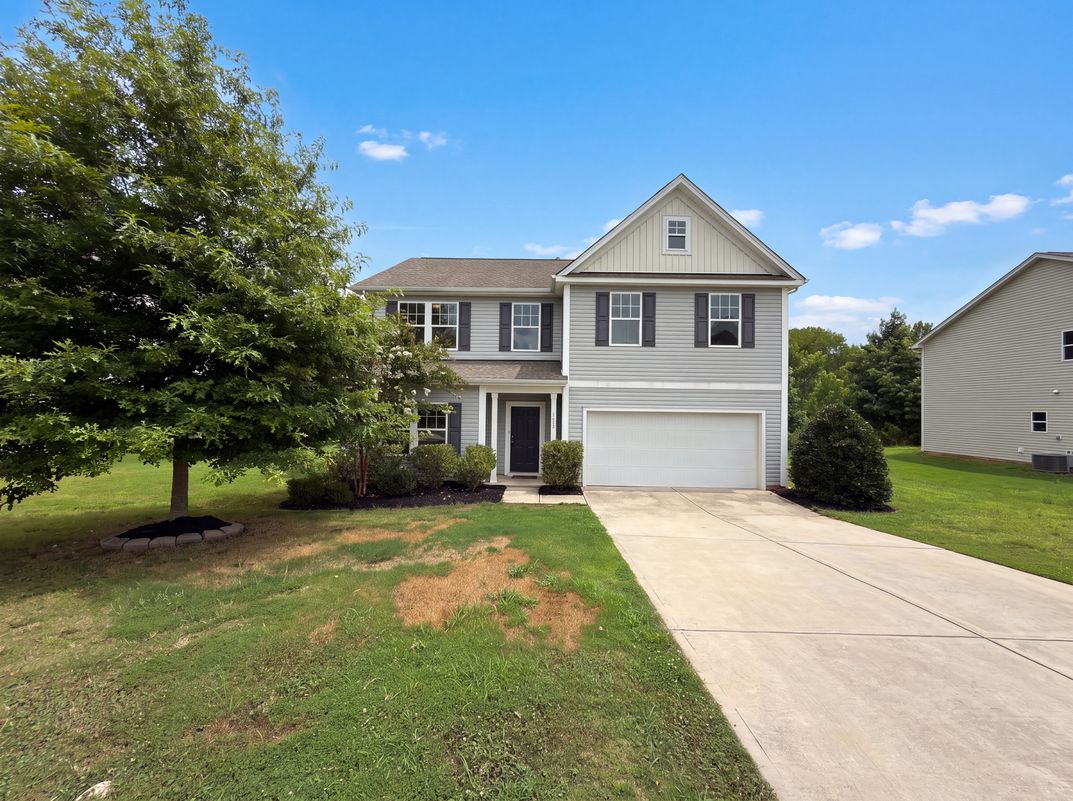 Property photo 1 of 5627 Barclay Ct