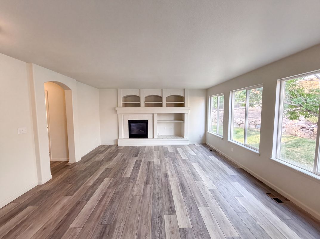 Property photo 3 of 7967 Canvasback Ct