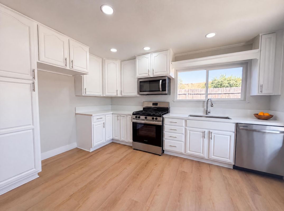 Property photo 2 of 14602 Rosecourt Dr