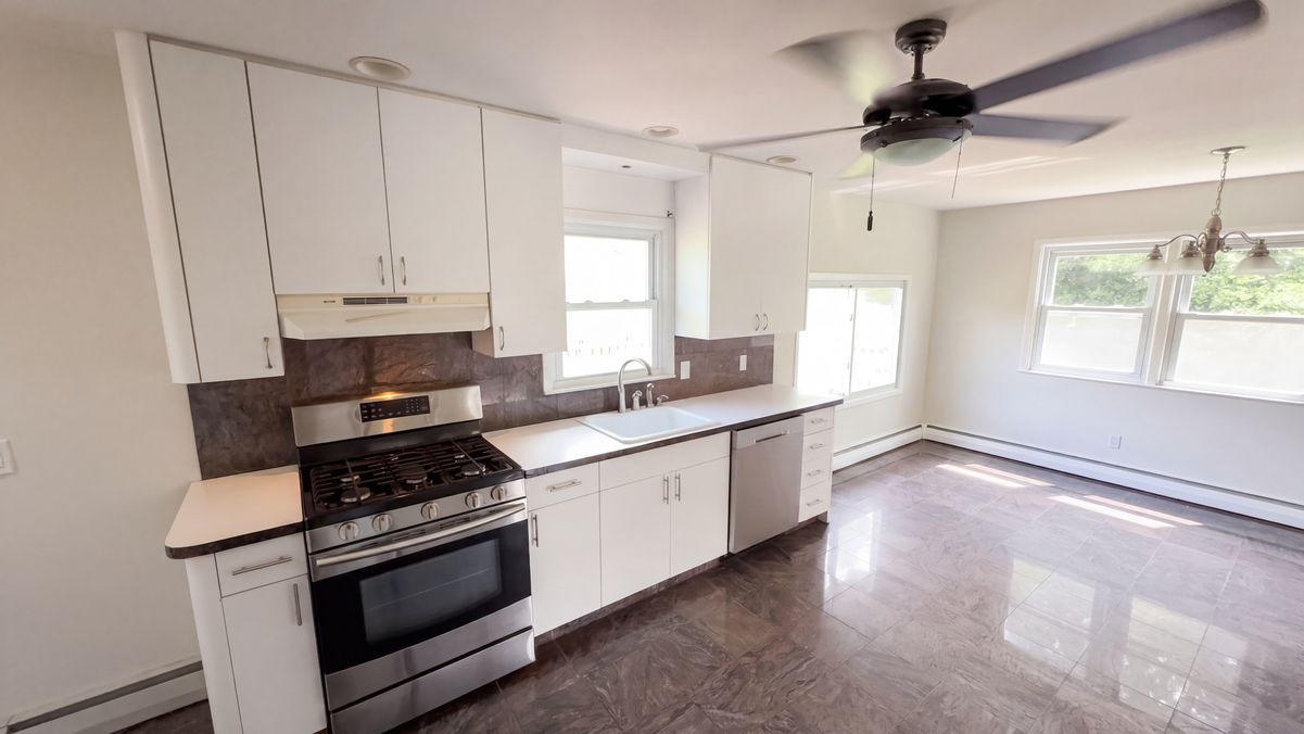 Property photo 3 of 53 W Ridge Rd