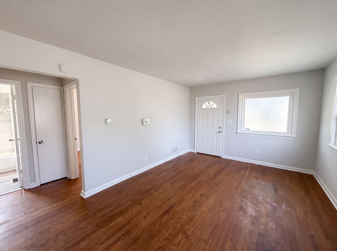 Property photo 3 of 4313 Urn St