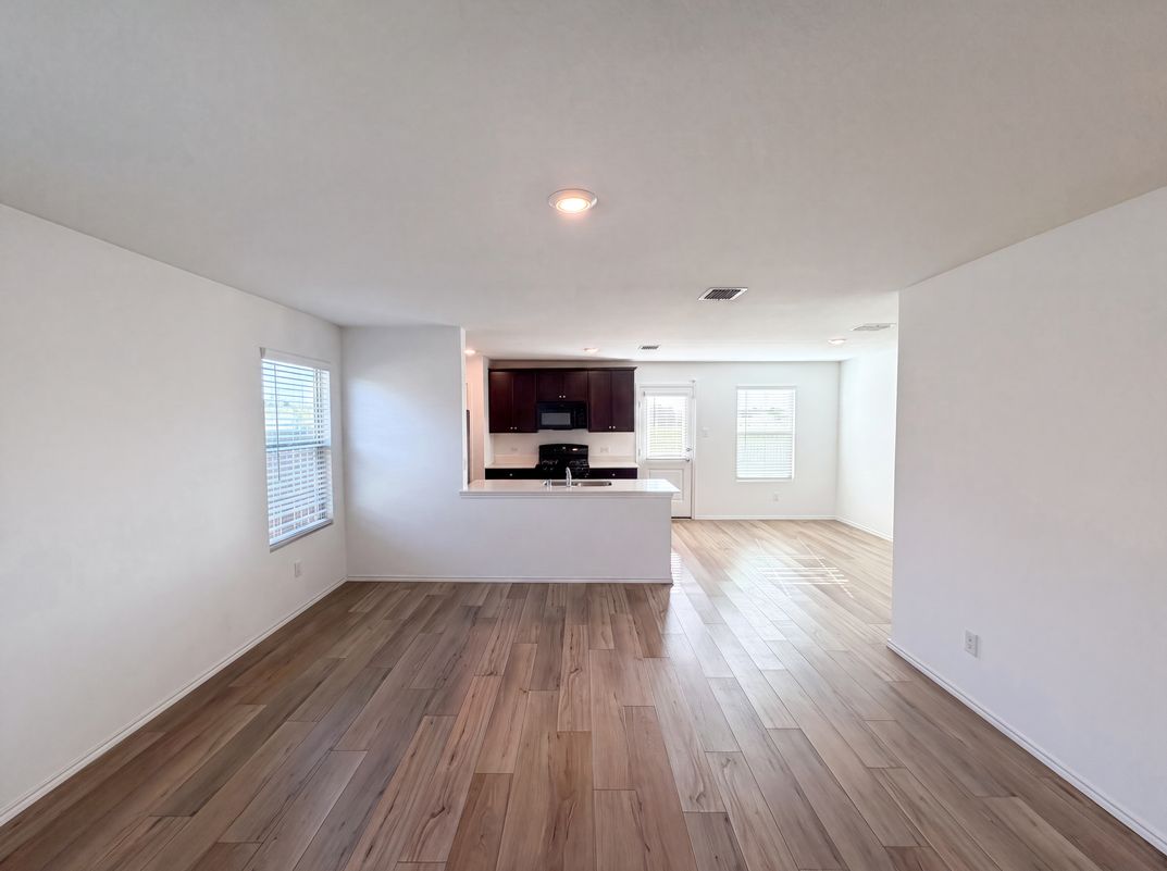 Property photo 3 of 14524 Camino Real Dr
