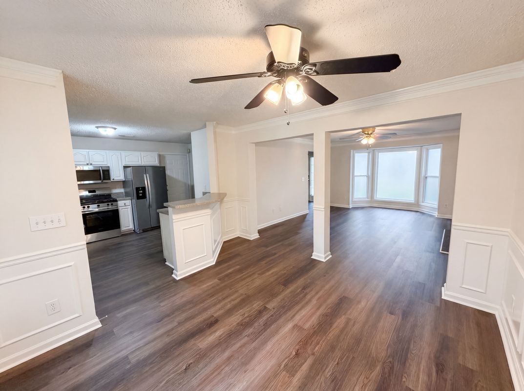 Photo 7 of 34 of 215 Twin Brook Way, Lawrenceville, GA