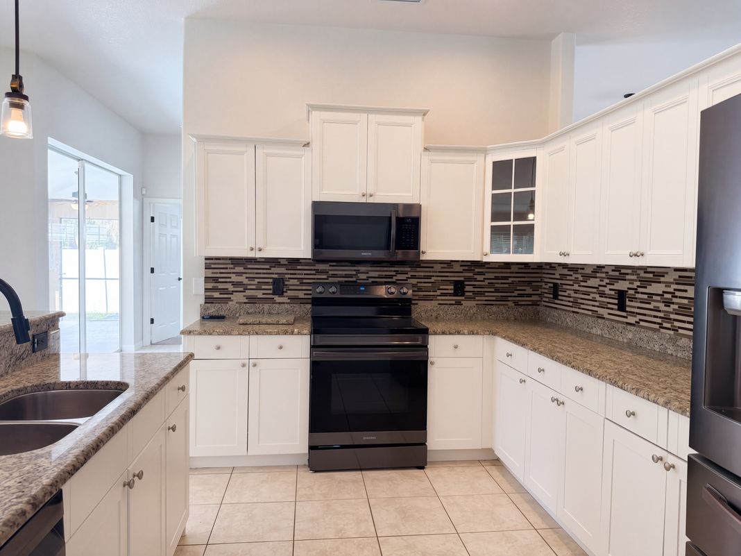 Property photo 2 of 5491 S Cranberry Blvd