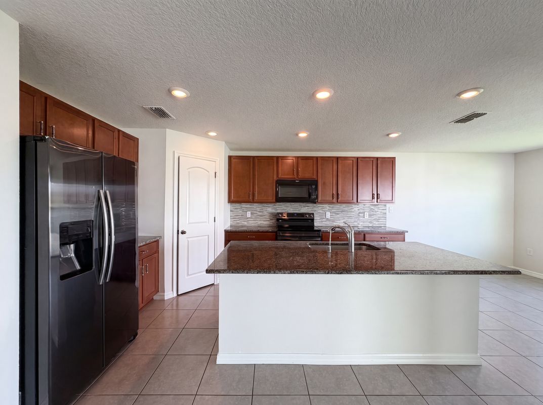 Property photo 2 of 11534 Brighton Knoll Loop
