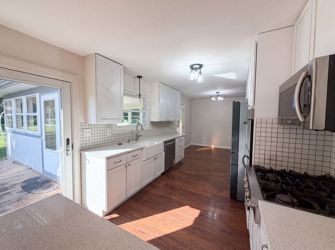 Property photo 2 of 85 Tarry Ct