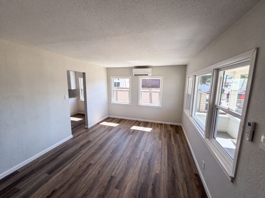 Property photo 3 of 1374 El Nita Ln