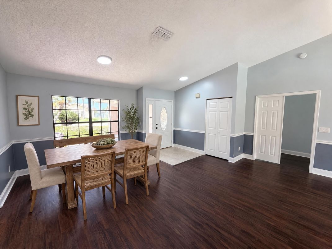 Property photo 3 of 14725 Eagles Crossing Dr