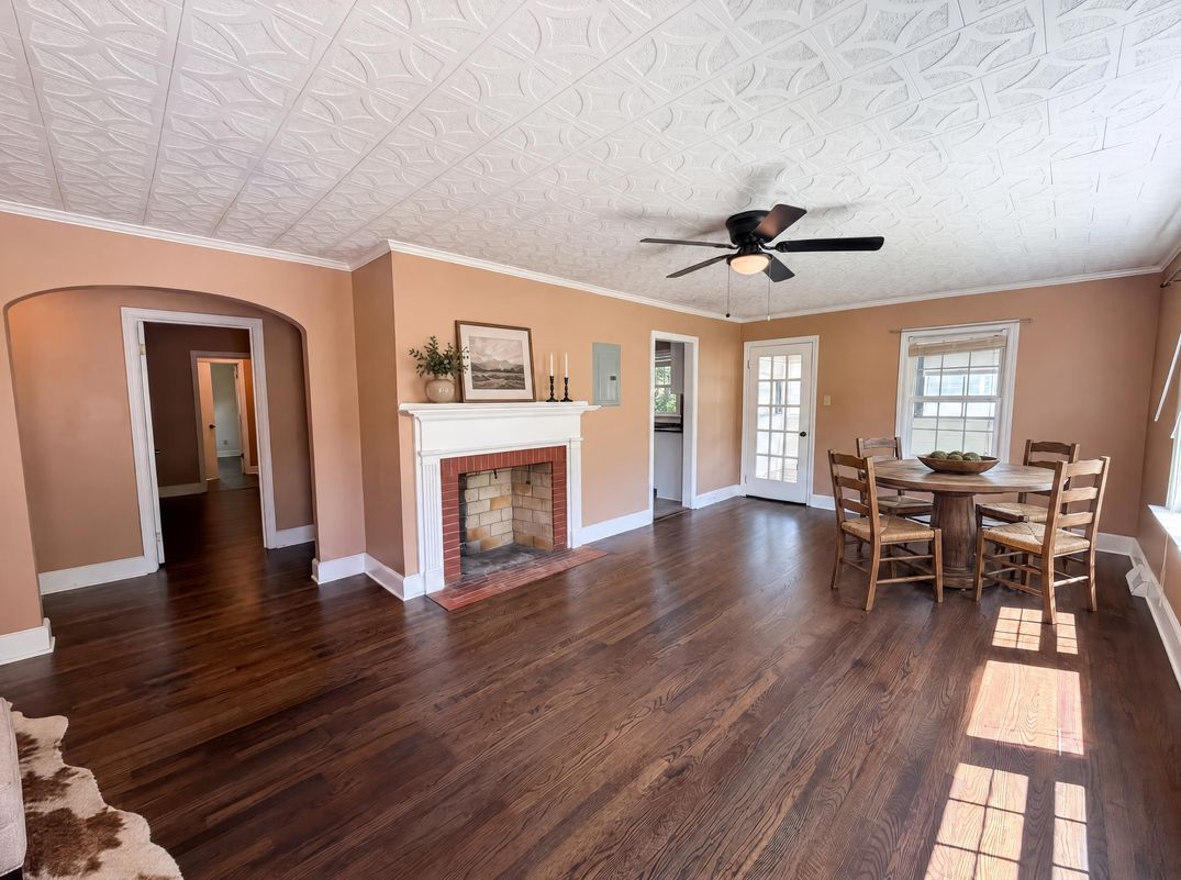 Property photo 3 of 127 Nelson St