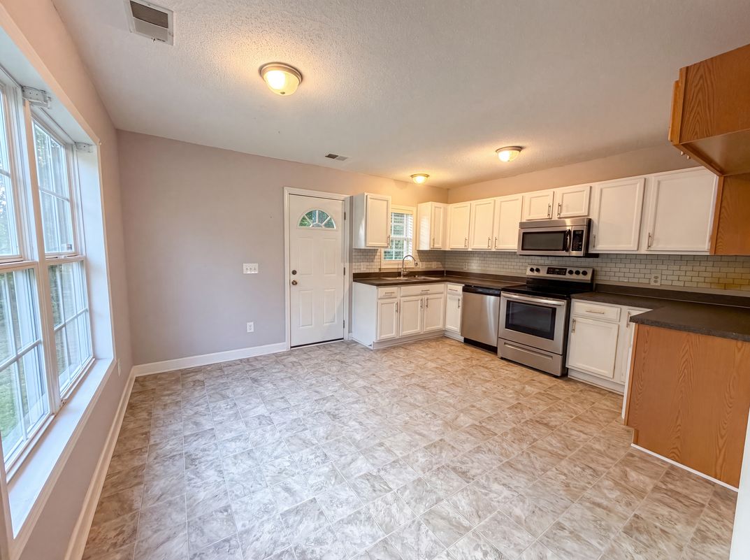 Property photo 2 of 1 Plover Ct