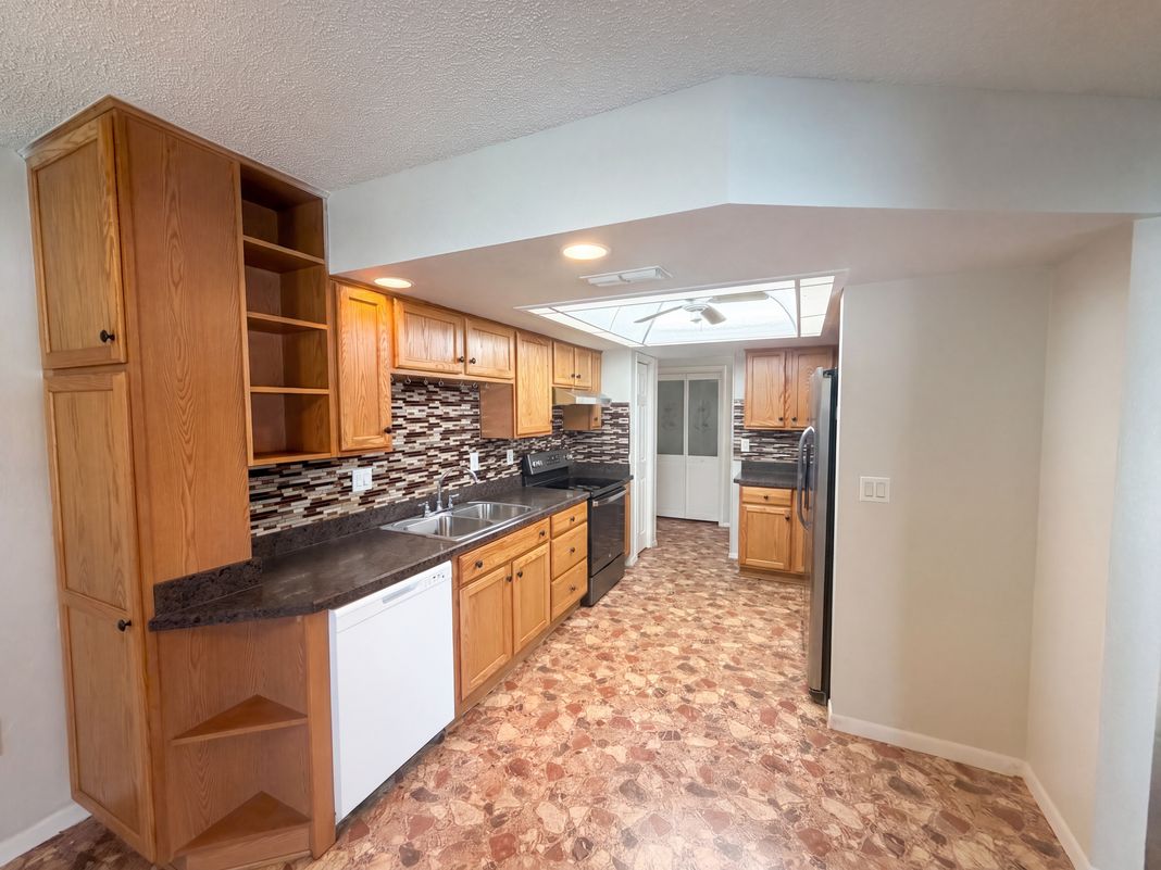 Property photo 2 of 11187 Blythville Rd