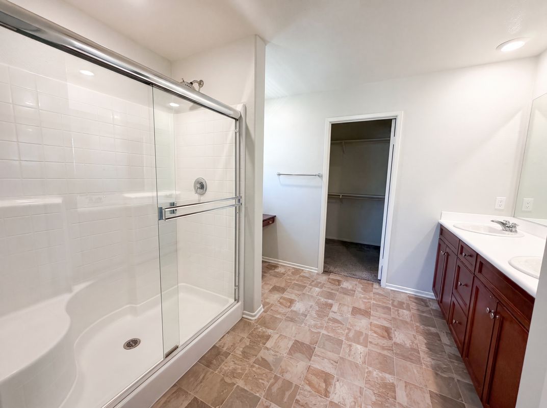 Photo 16 of 26 of 30401 Village Terrace Dr, Menifee, CA