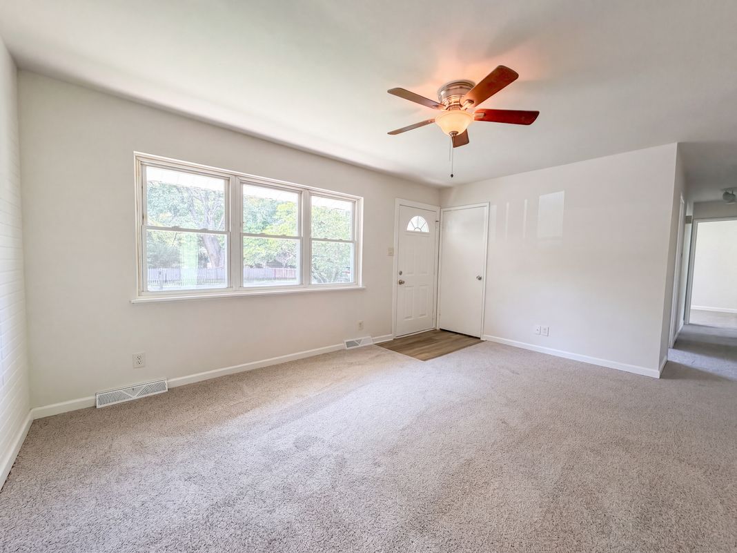 Property photo 3 of 6436 Kathy Dr