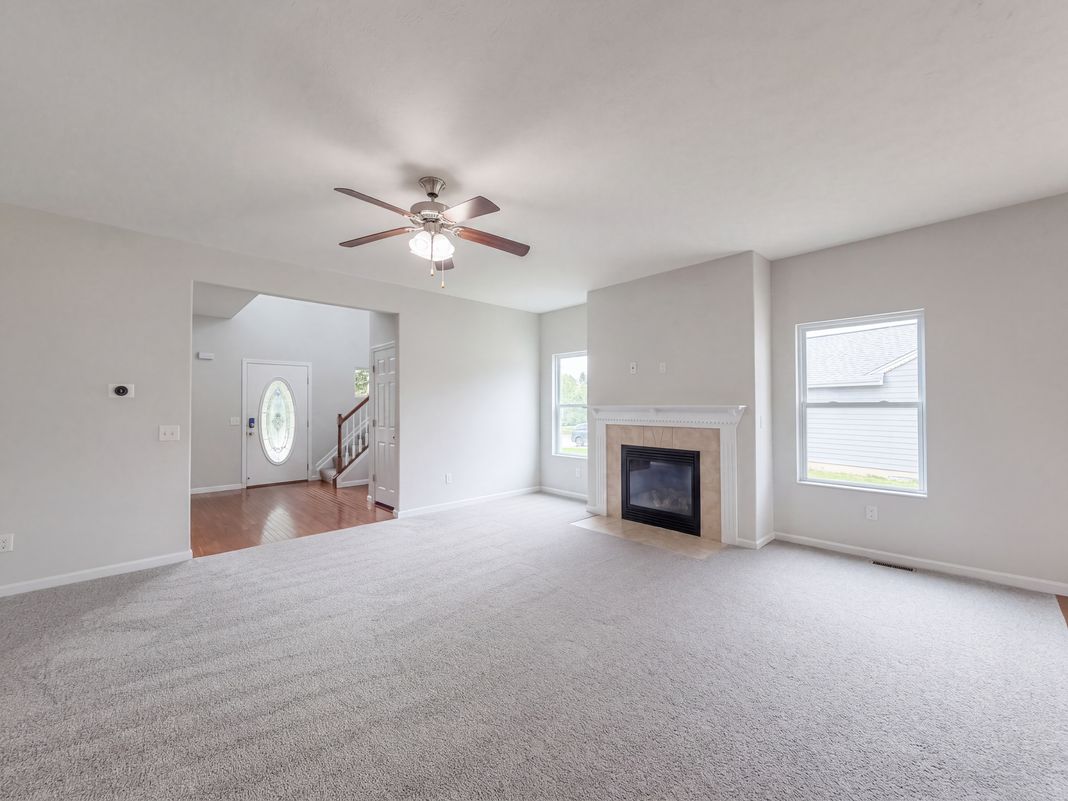 Property photo 3 of 940 Sleepy Hollow Dr