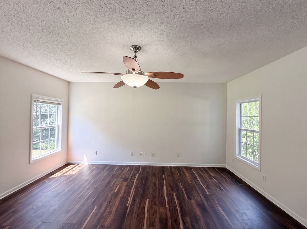 Property photo 3 of 4270 Mountain Creek Rd