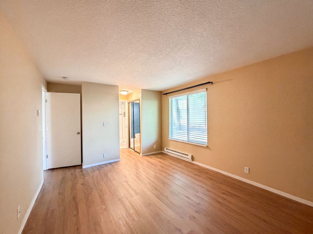 Photo 8 of 20 of 10132 SW Trapper Ter, Beaverton, OR