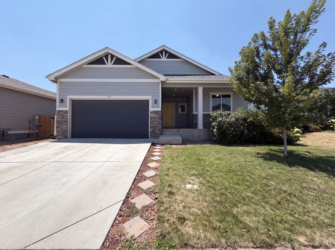 Property photo 1 of 783 Settlers Dr
