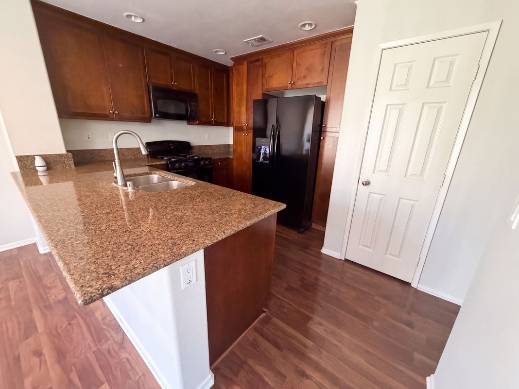 Property photo 2 of 1115 Calabria St
