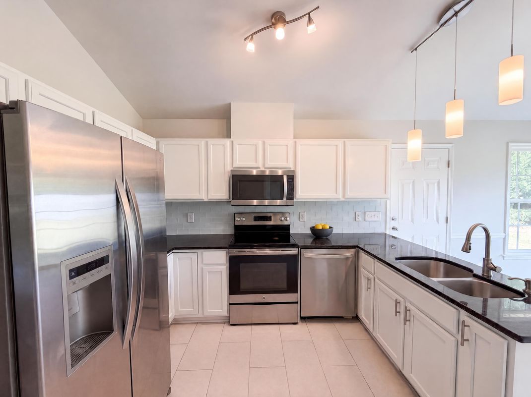 Property photo 2 of 145 Gray Bass Ct