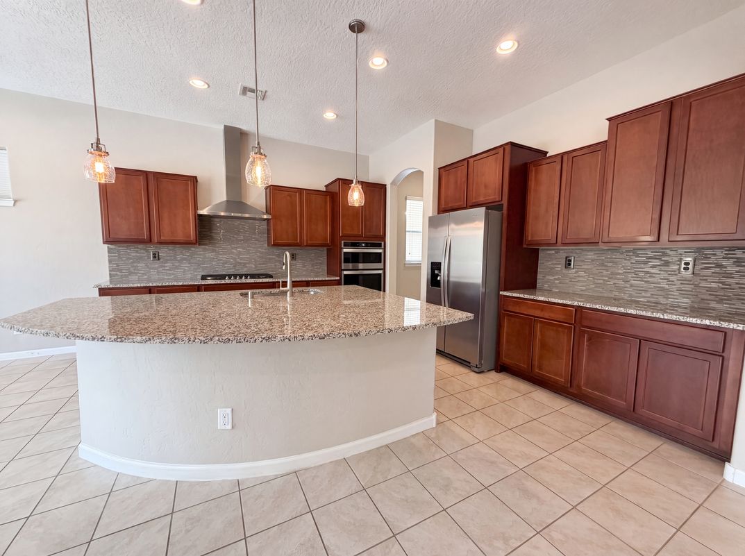 Property photo 2 of 4689 Lluvia Encantada