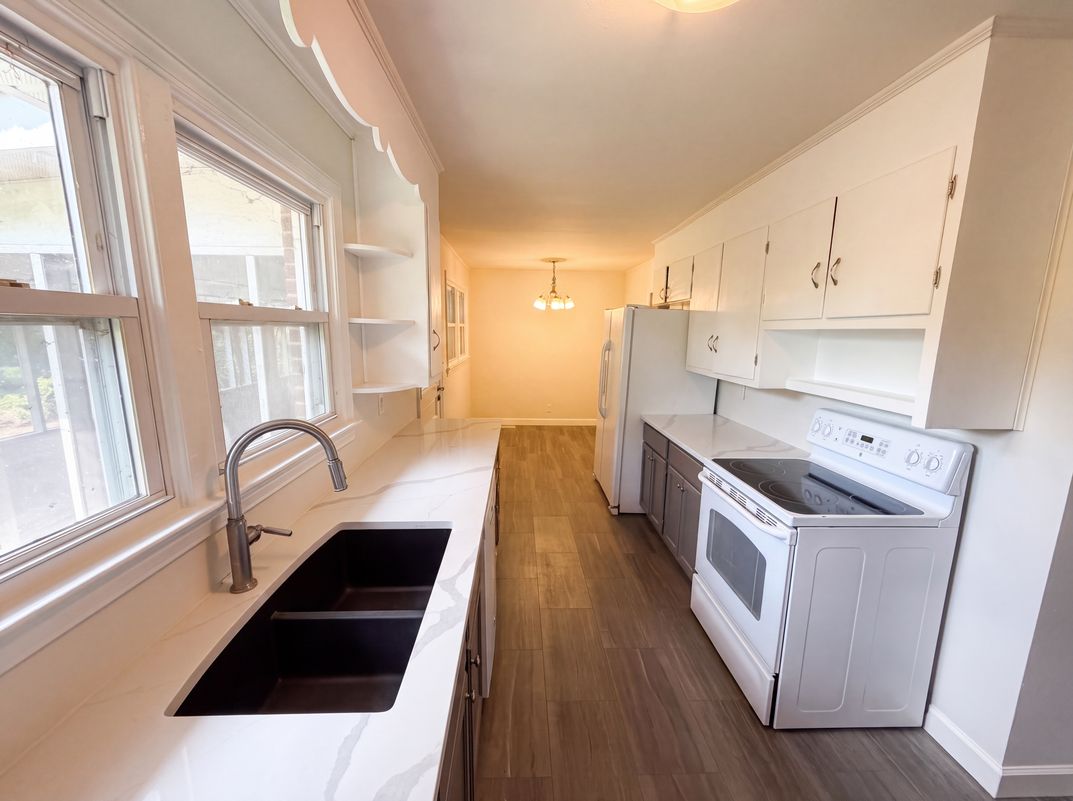 Property photo 3 of 16 Gardenia Dr