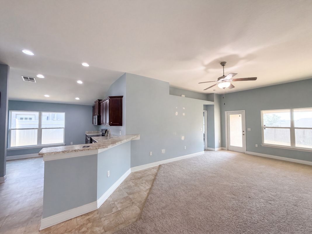 Property photo 3 of 1229 Longville Cir