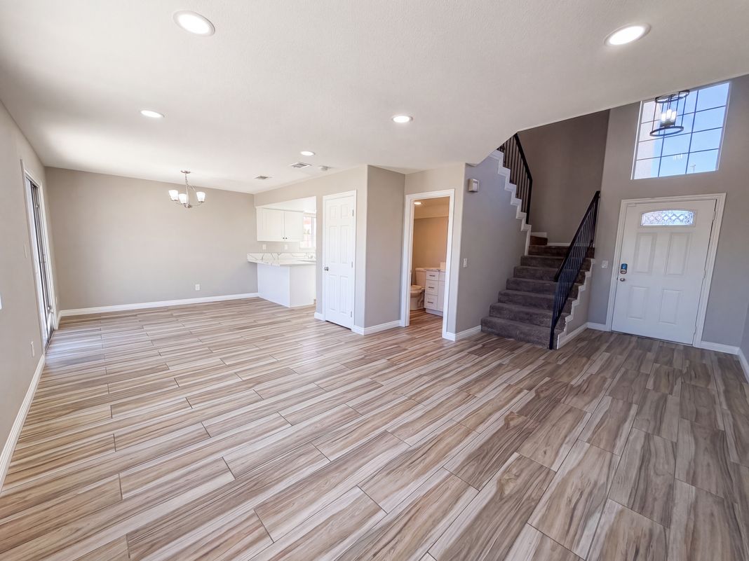 Property photo 3 of 16960 Sorrento Ln