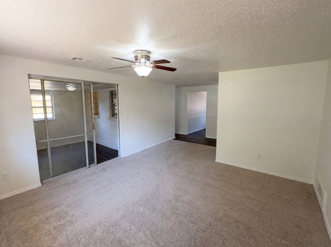 Property photo 3 of 7629 NW 14th St
