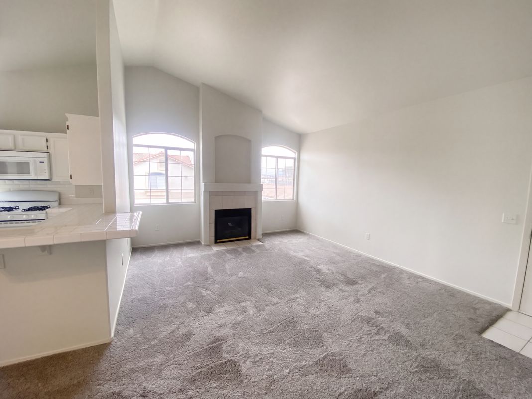 Property photo 3 of 1405 S Nellis Blvd Unit 2019