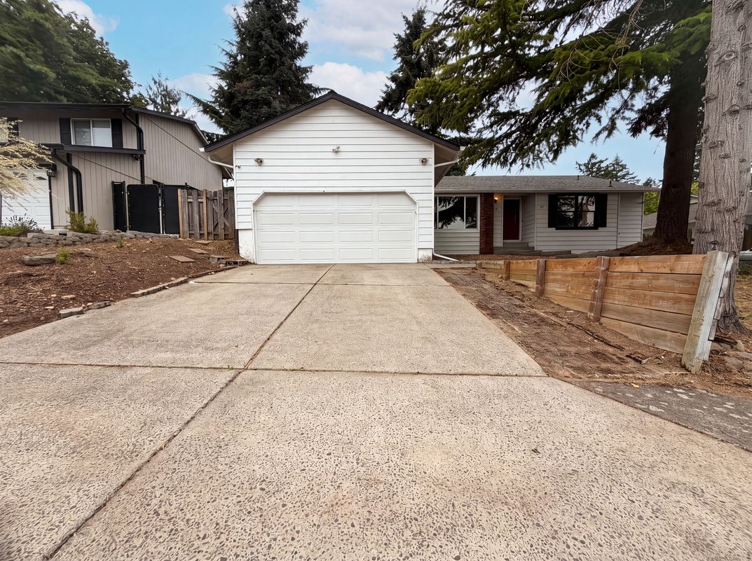 Property photo 1 of 3755 SW 4th St
