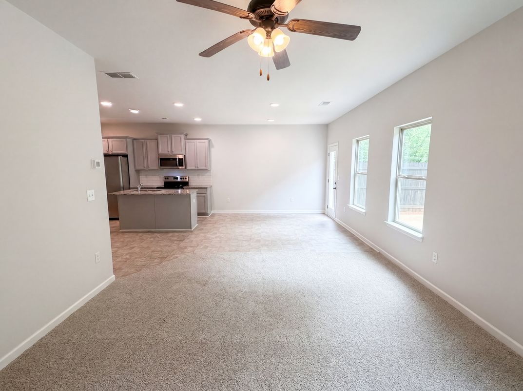 Property photo 3 of 5053 Pioneer Pkwy