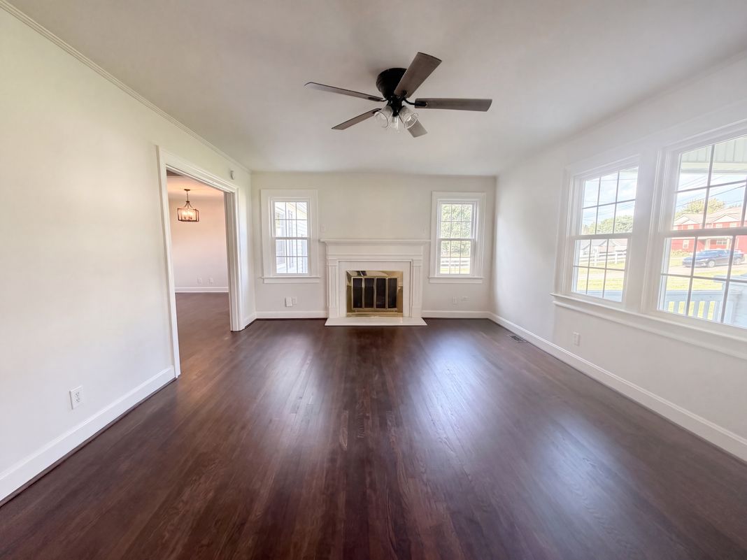 Property photo 3 of 415 Hawkins Rd