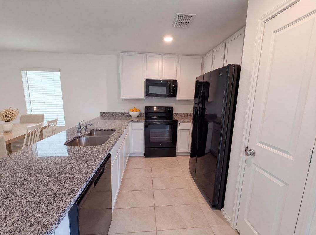 Property photo 2 of 2972 Audles Ln