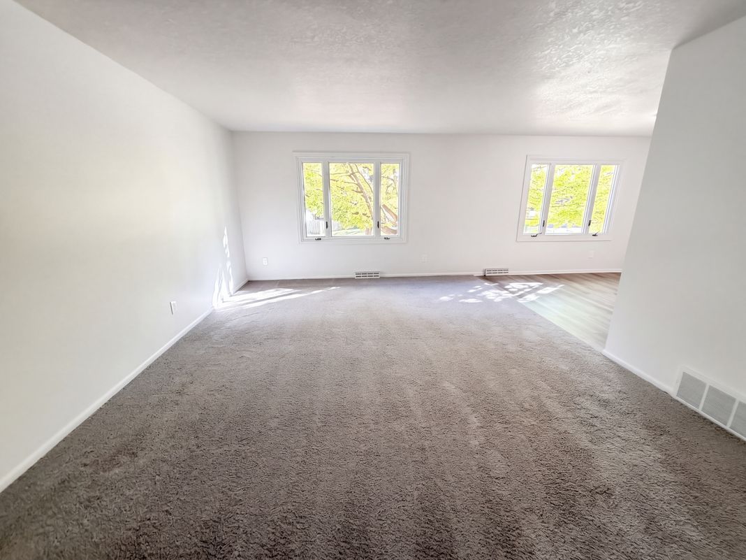 Property photo 3 of 16276 Franklin Cir SE