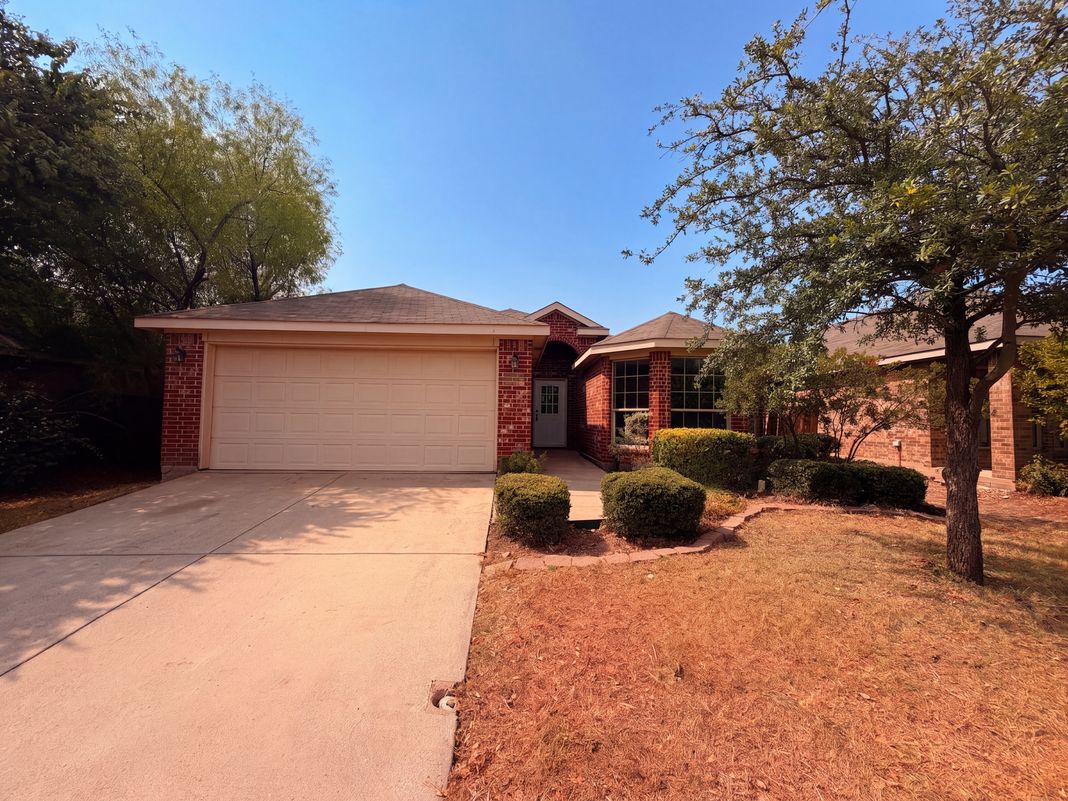 Property photo 1 of 2011 Allyson Dr