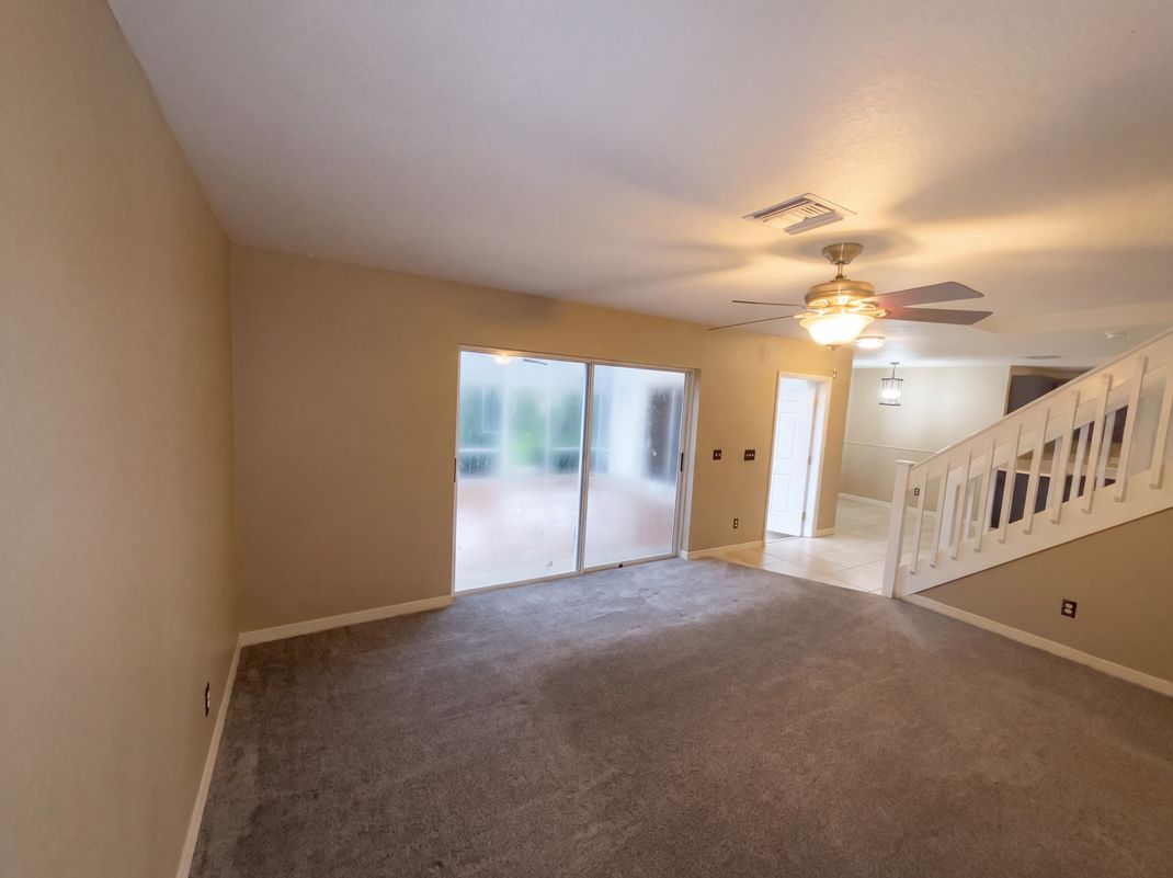 Property photo 3 of 1538 N Lawnwood Cir Apt 3