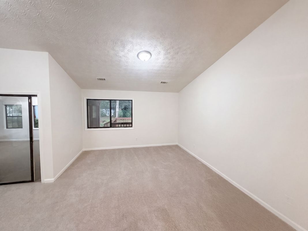 Property photo 3 of 5330 Garvey Dr