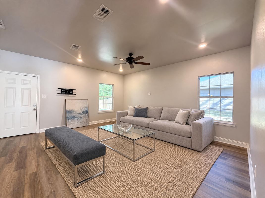 Property photo 3 of 6006 Colorado St