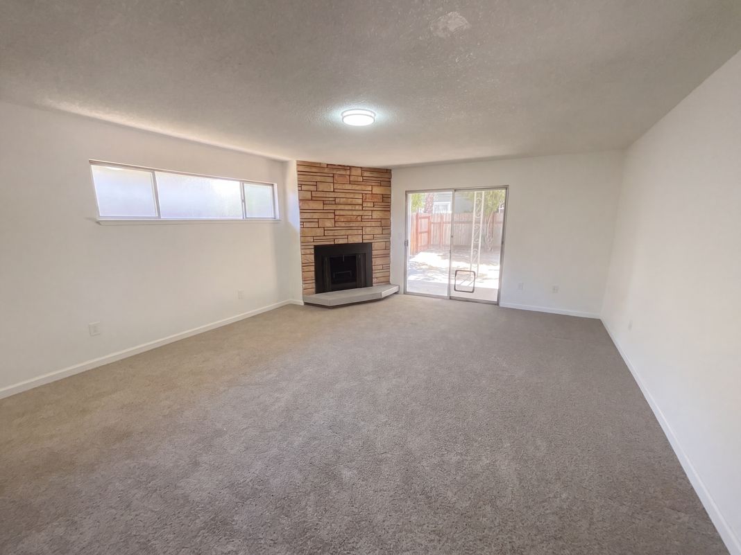 Property photo 3 of 3008 Lerwick Rd