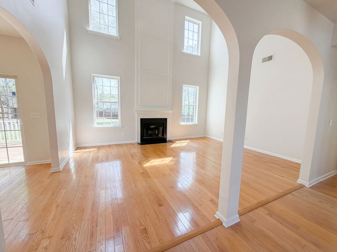 Property photo 3 of 112 Coopers Hawk Cir