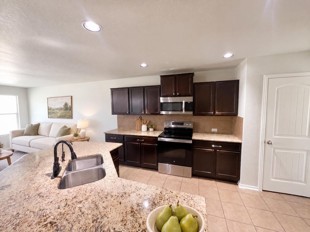 Property photo 2 of 11503 N Peak