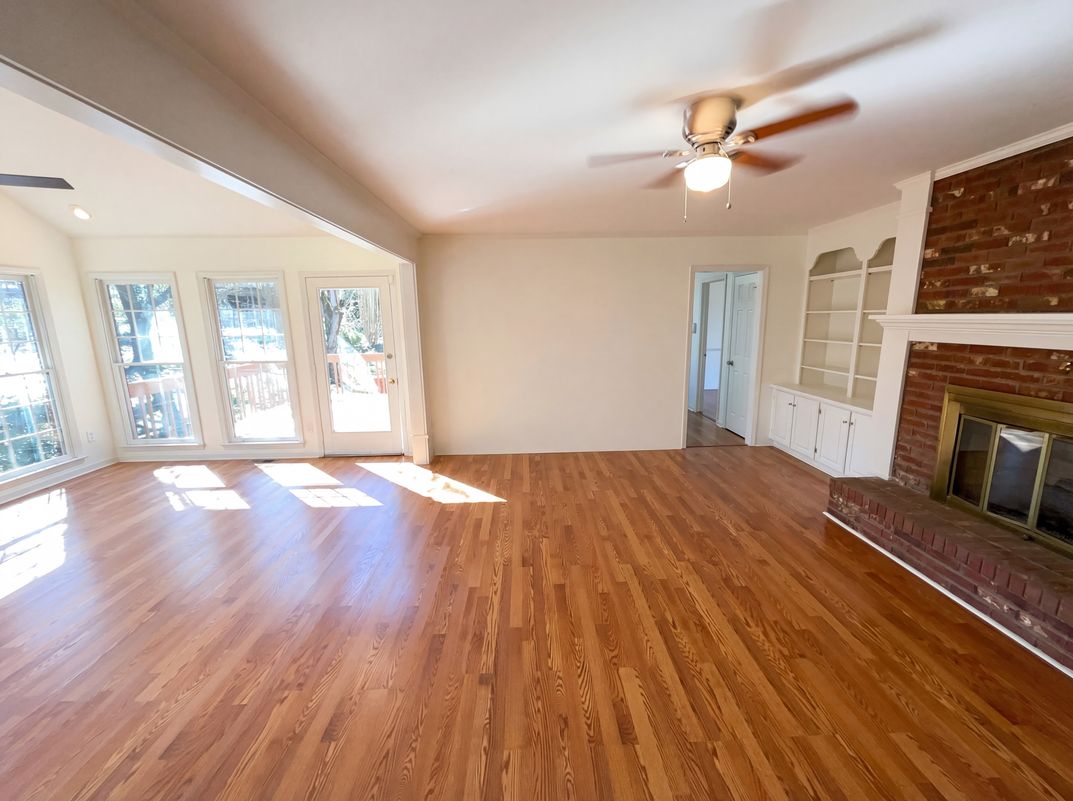 Property photo 3 of 707 Willowmoore Ave