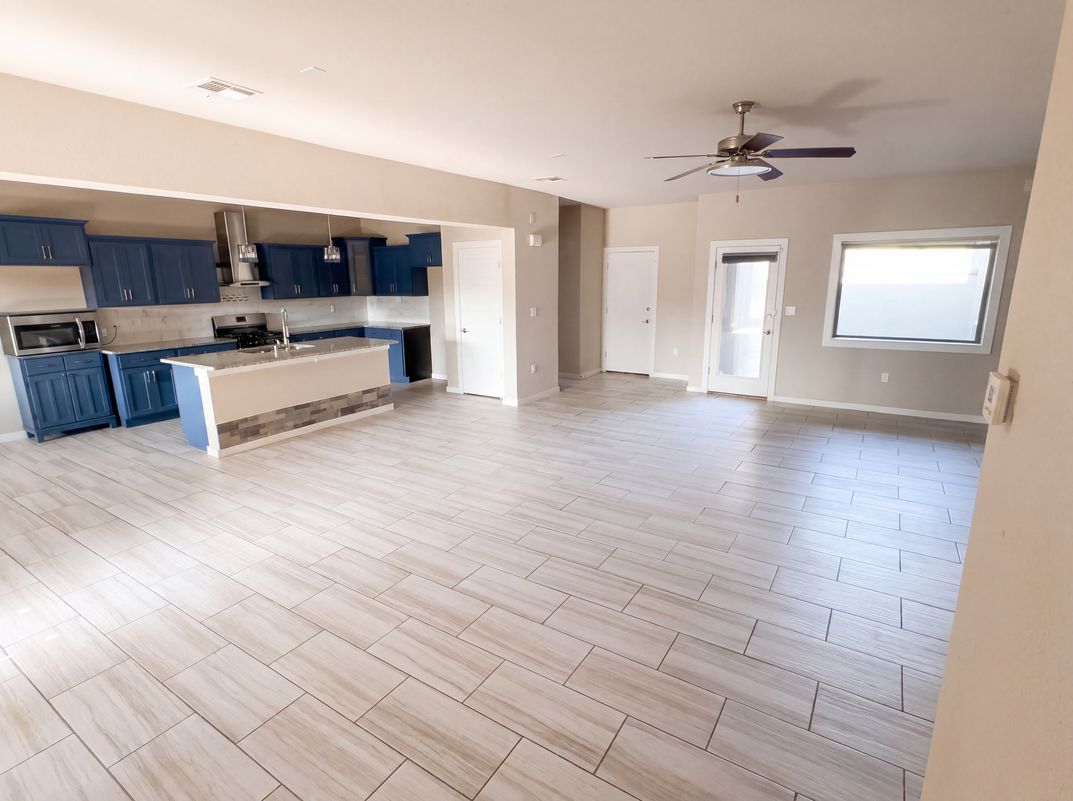 Property photo 3 of 2801 Maria Casas St