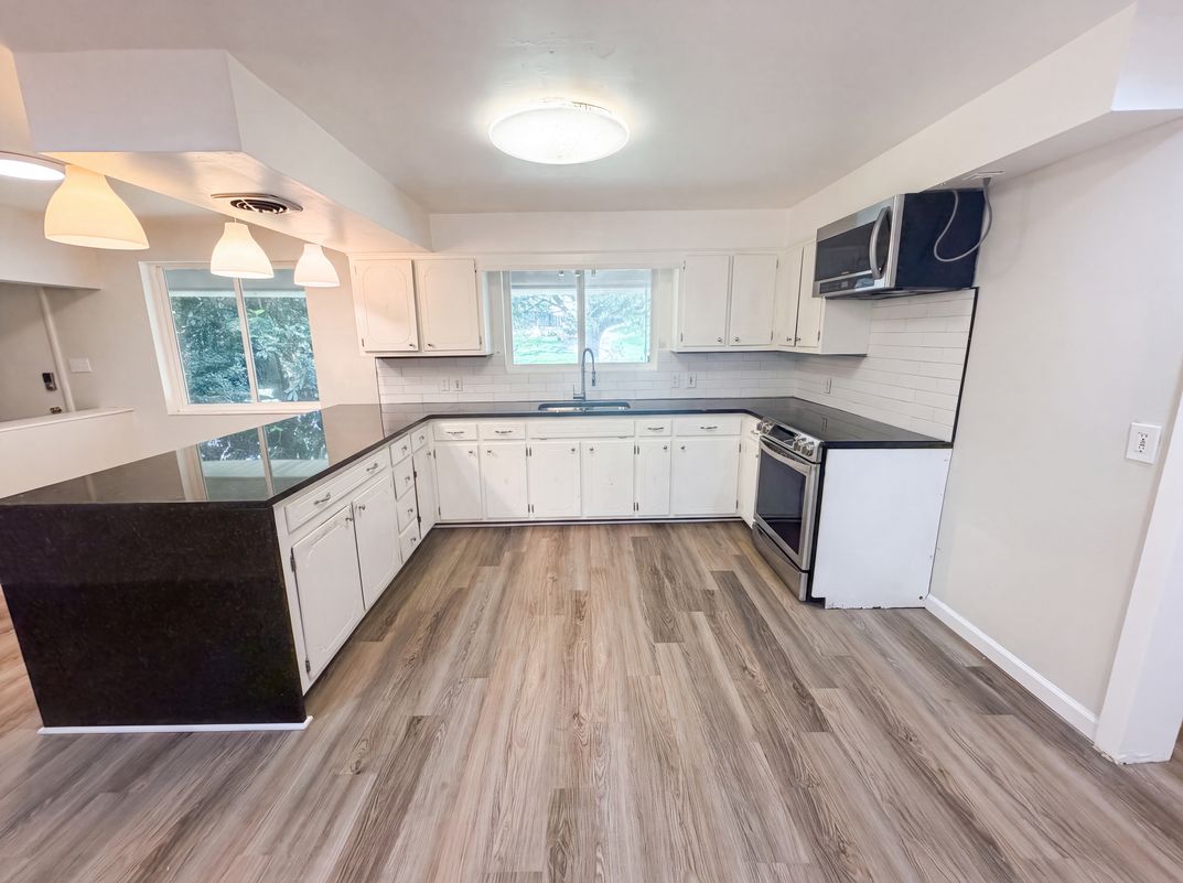 Property photo 2 of 127 Walker Ave