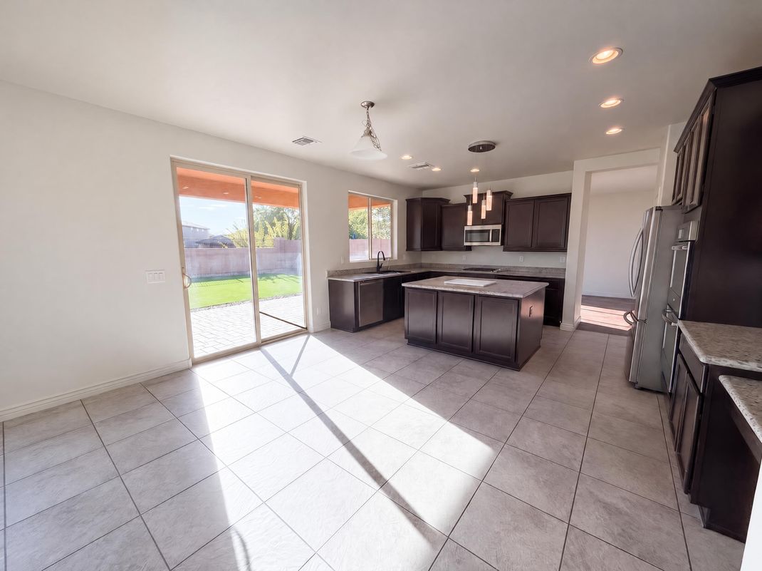 Property photo 3 of 7906 S Cider Ln