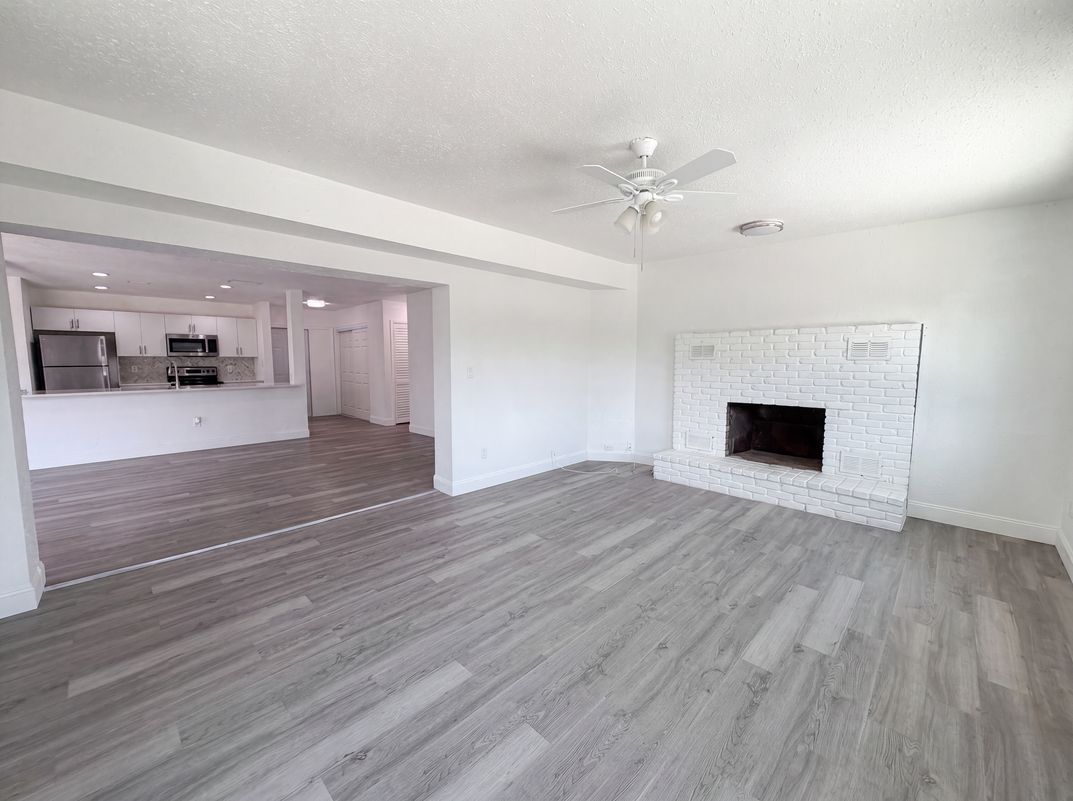 Photo 10 of 26 of 21530 Glendale Ave, Port Charlotte, FL